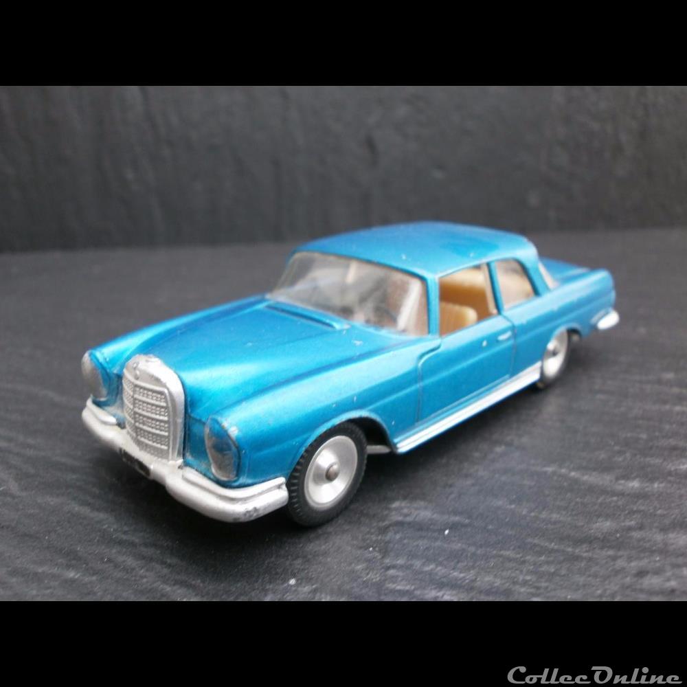 Mercedes-Benz 220 SE coupé modele reduit voiture mercedes benz 220 se coupe