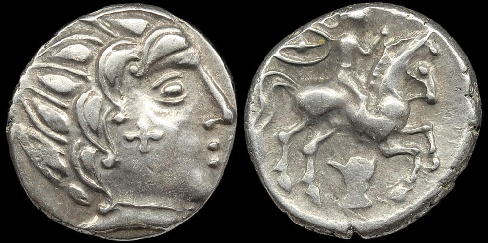 Pictons / Bituriges / Carnutes - centre-ouest, Incertaines, drachme au cavalier tatoué et à la main monnaies antiques celtes pictons bituriges carnutes centre ouest incertaines drachme au cavalier tatoue et a la main