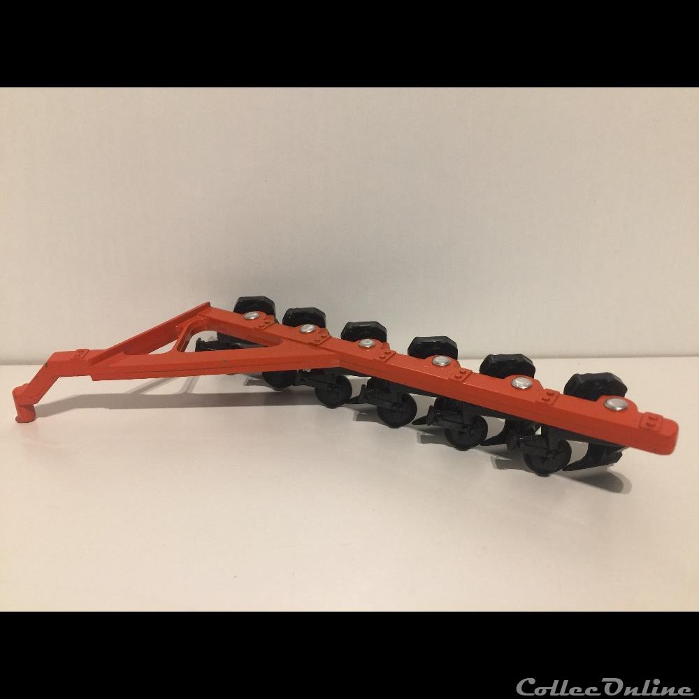 Ertl 1962 - Sans marque - OUI 2 modele reduit vehicule agricole autre ertl 1962 sans marque oui