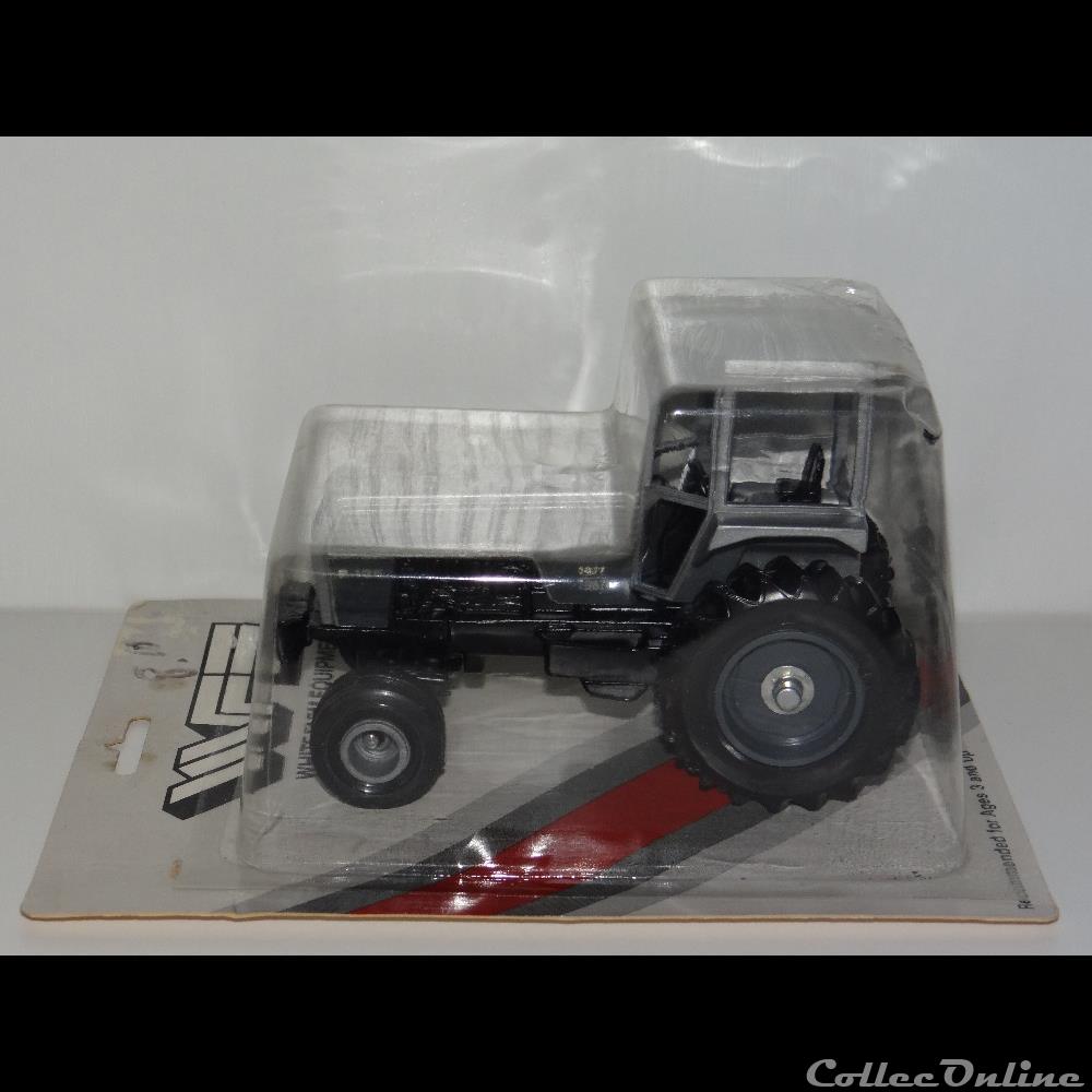Ertl WFB135ED - White 2-135 Field Boss - OUI 2 modele reduit vehicule agricole ertl wfb135ed white 2 135 field boss oui