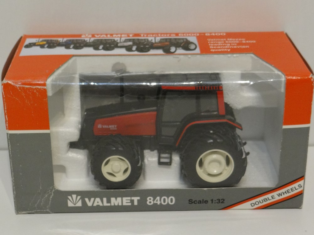 Joal 179C - Tracteur Valmet 8400 - X modeles reduits vehicules agricoles joal 179c tracteur valmet 8400 x