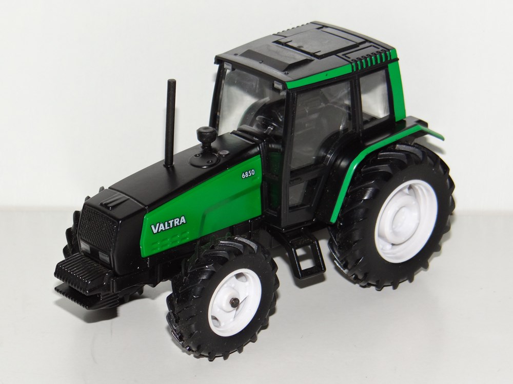 Joal 178B - Tracteur Valtra 6850 - X modeles reduits vehicules agricoles joal 178b tracteur valtra 6850 x