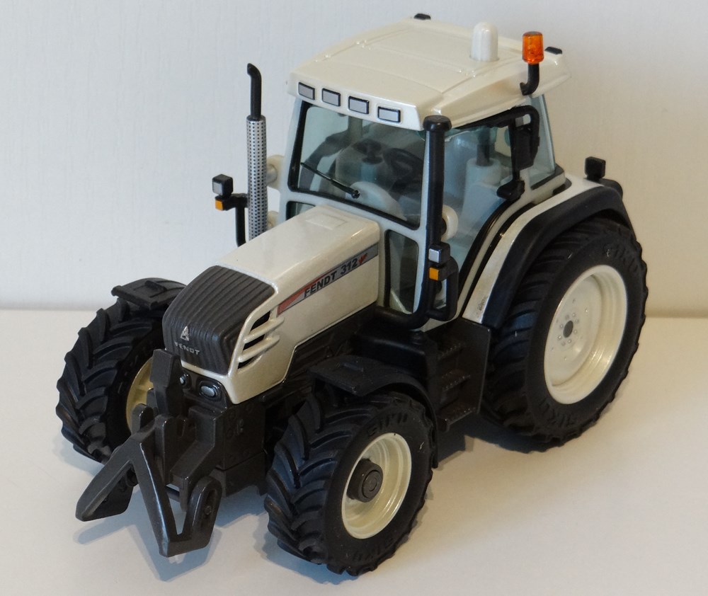 Siku SP030 - Fendt 312 Vario Ltd Ed - OUI - X modeles reduits vehicules agricoles siku sp030 fendt 312 vario ltd ed oui x