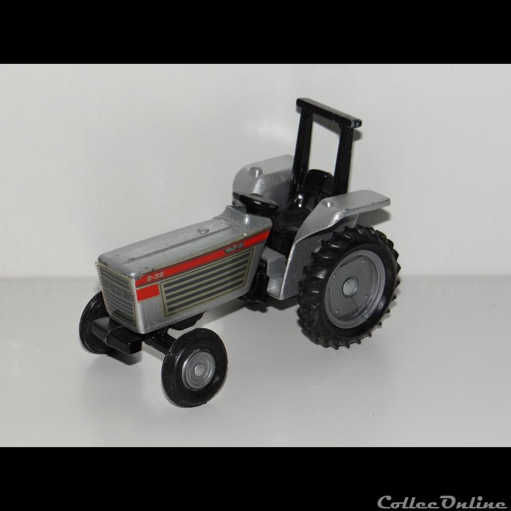 Ertl WFB32 - White 2-32 Field Boss - OUI modele reduit vehicule agricole ertl wfb32 white 2 32 field boss oui