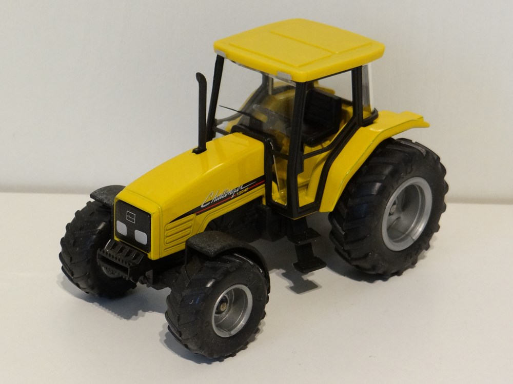 10/2024 - Siku 2654D - Tracteur Challenger MT 465 - X modeles reduits vehicules agricoles 10 2024 siku 2654d tracteur challenger mt 465 x