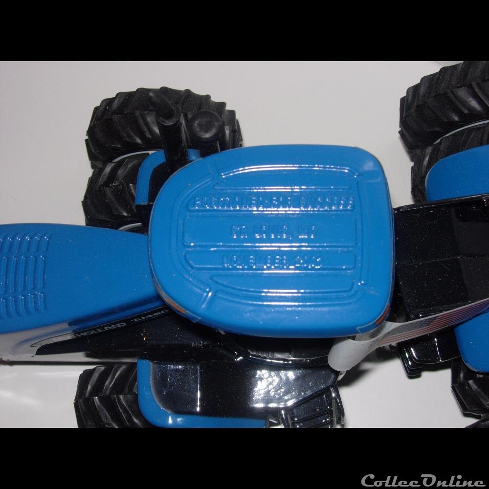 Ertl JLE467 - New Holland NH TJ 450 - OUI 3 modele reduit vehicule agricole ertl jle467 new holland nh tj 450 oui