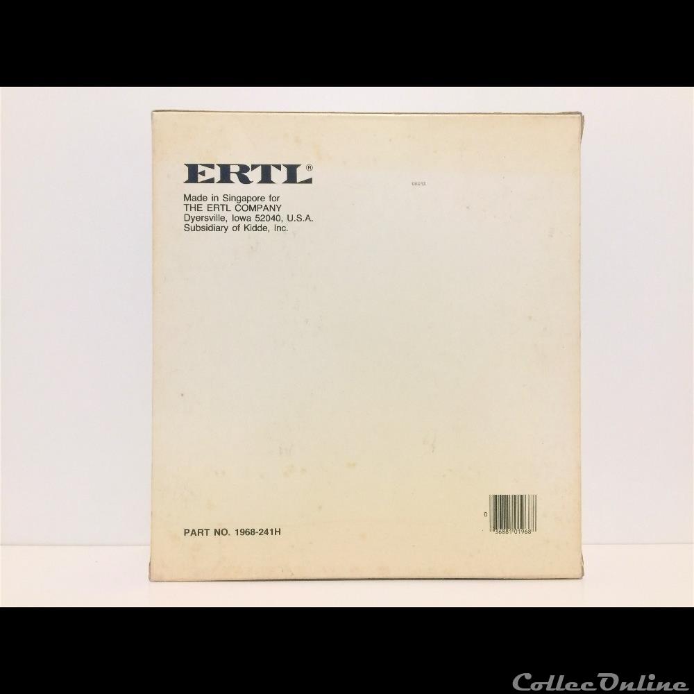 Ertl 1968 - Sans marque - OUI 3 modele reduit vehicule agricole autre ertl 1968 sans marque oui