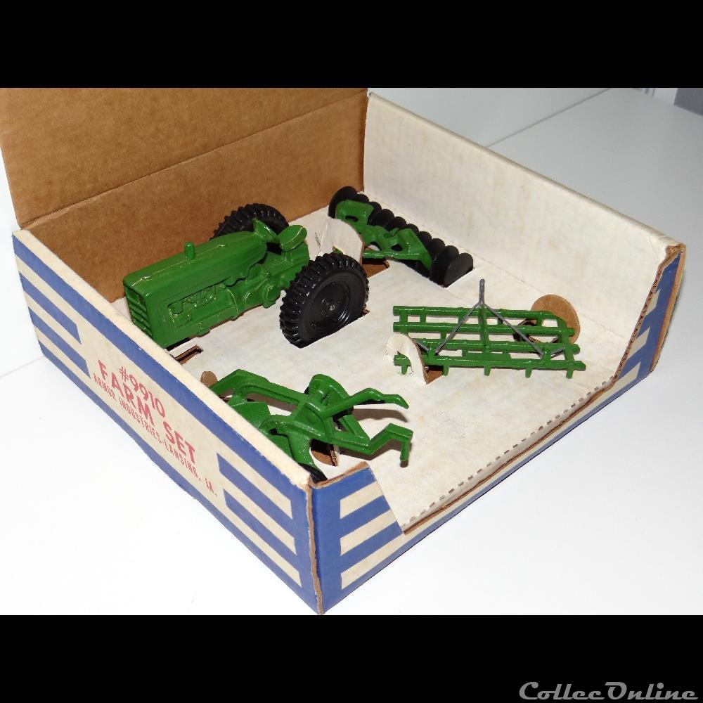 Slik-Toy 9910 - Sandbox Farmal Farm Set - 1/32 5 modele reduit vehicule agricole autre slik toy 9910 sandbox farmal farm set 1 32