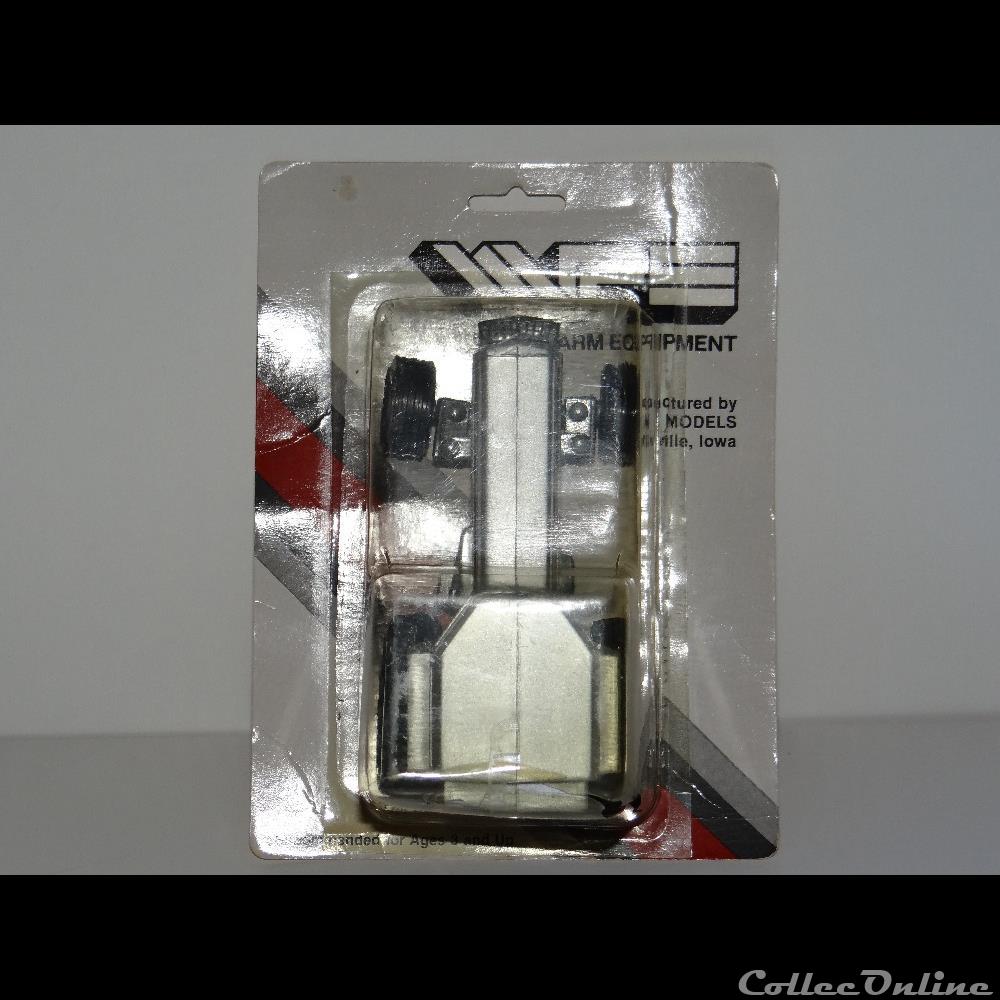 Ertl WFB160ED - White 160 Field Boss - OUI 3 modele reduit vehicule agricole ertl wfb160ed white 160 field boss oui