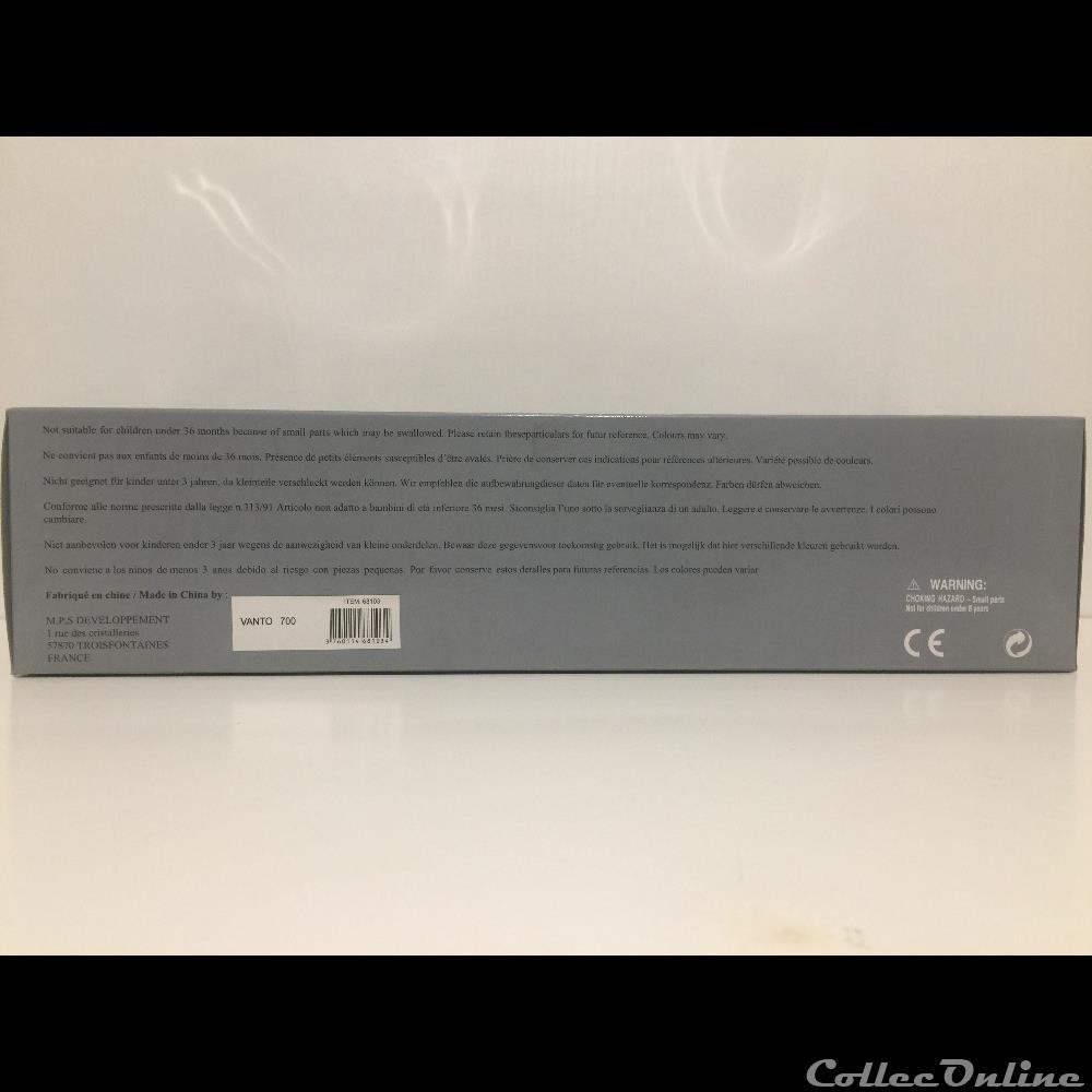 UH 68103 - Vanto V 700 - X 4 modeles reduits vehicules agricoles uh 68103 vanto v 700 x