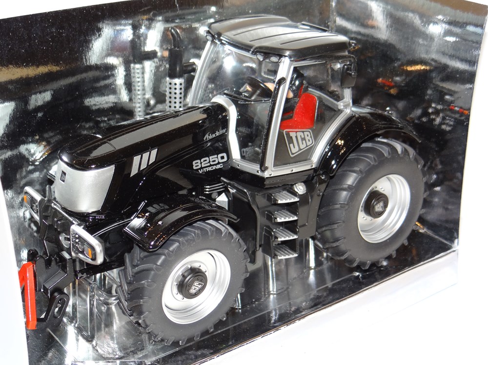 Siku BL3267 - Tracteur JCB 8250 V-Tronic Blackline - OUI - X modeles reduits vehicules agricoles siku bl3267 tracteur jcb 8250 v tronic blackline oui x