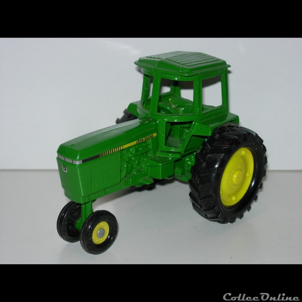 Ertl 66A - John Deere Sound-Idea - OUI 2 modele reduit vehicule agricole ertl 66a john deere sound idea oui