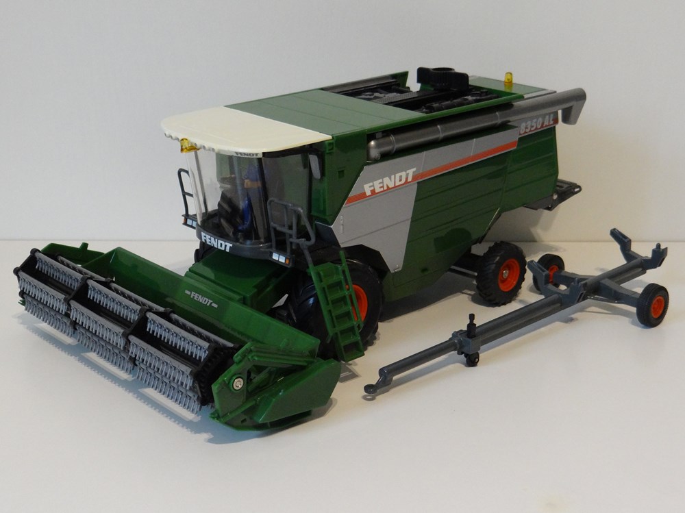 Siku 4250 - Moissonneuse-batteuse Fendt 8350 AL - X modeles reduits vehicules agricoles siku 4250 moissonneuse batteuse fendt 8350 al x