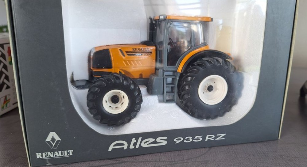 modeles reduits vehicules agricoles uh 0643 renault atles 935 rz non