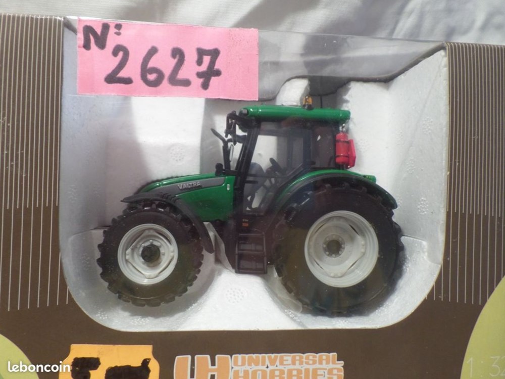 06/2025 - Uh 2627 - Valtra C Series Green mat - X modeles reduits vehicules agricoles 06 2025 uh 2627 valtra c series green mat x