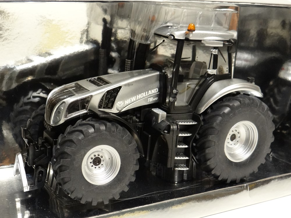 Siku 4488 - Tracteur New Holland NH T8.820 - OUI - X modeles reduits vehicules agricoles siku 4488 tracteur new holland nh t8 820 oui x