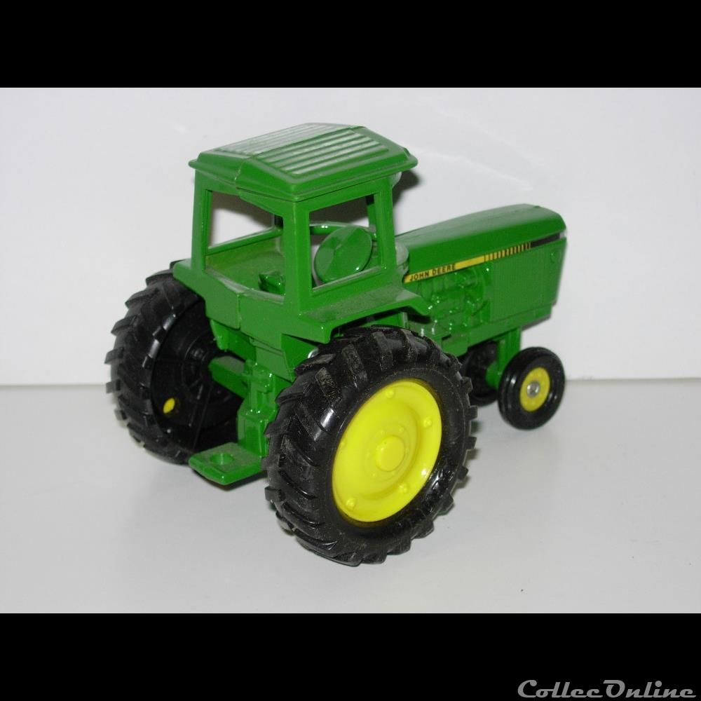 Ertl 66A - John Deere Sound-Idea - OUI 3 modele reduit vehicule agricole ertl 66a john deere sound idea oui