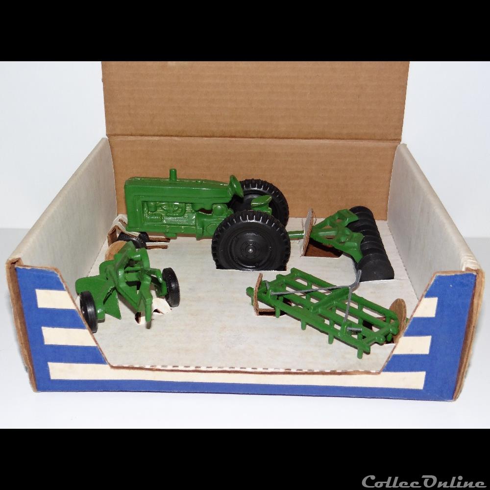 Slik-Toy 9910 - Sandbox Farmal Farm Set - 1/32 modele reduit vehicule agricole autre slik toy 9910 sandbox farmal farm set 1 32