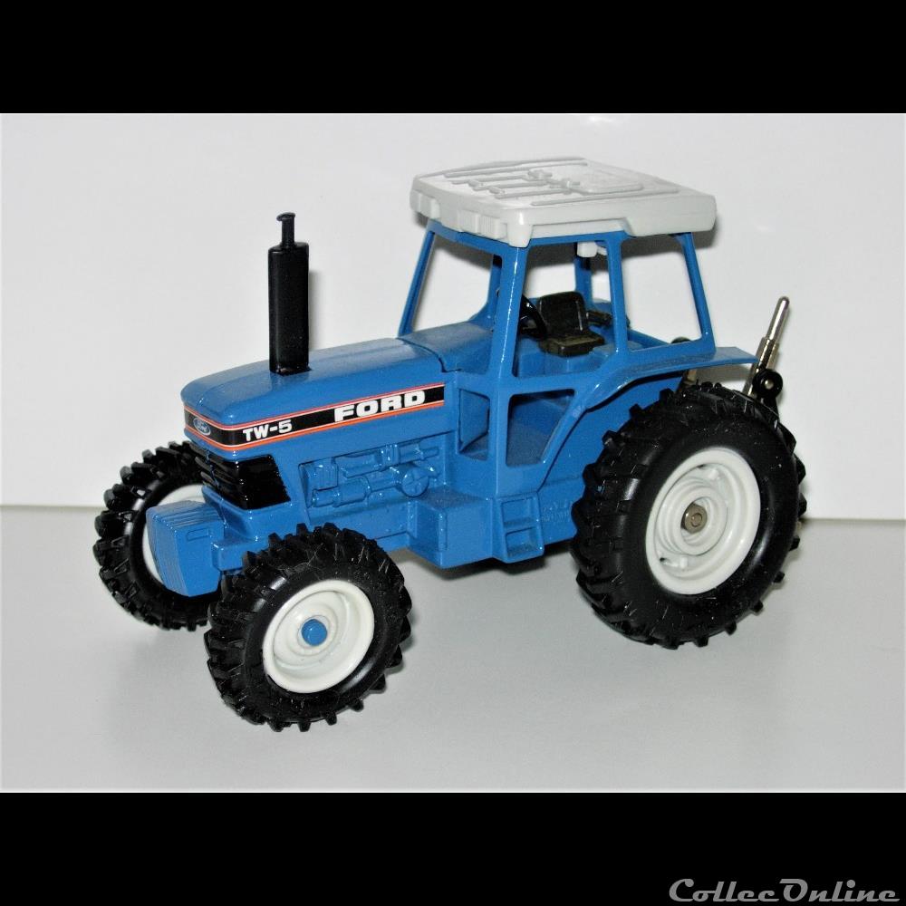 Ertl 881A - Ford TW-5 - OUI 2 modele reduit vehicule agricole ertl 881a ford tw 5 oui