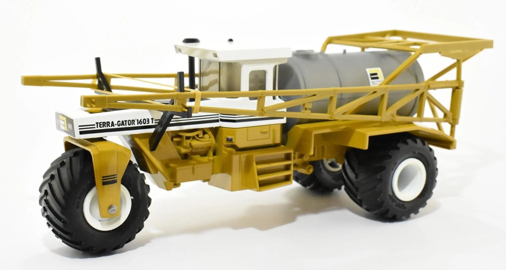modeles reduits vehicules agricoles autre kzco 001 terra gator 1603t 1 28