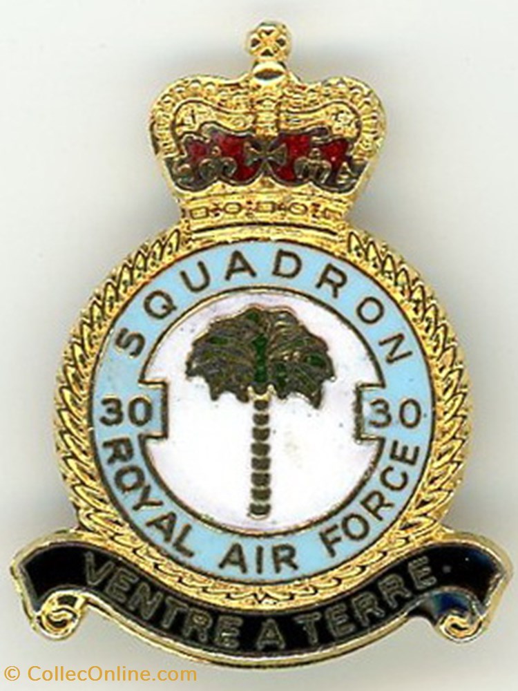 Insigne R.A.F - 30° Squadron (XXX°) militarium medaille insigne r a f 30 squadron xxx