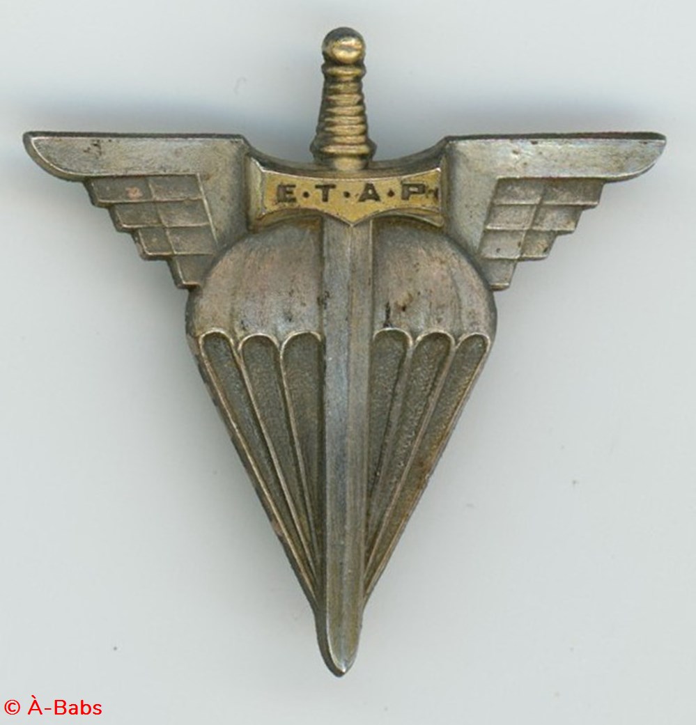 militaria medailles insignes insigne parachutistes etap