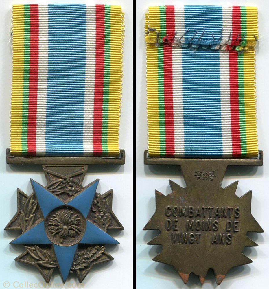 Croix de Combattants de Moins de Vingt Ans militarium medaille insigne croix de combattants de moins de vingt ans