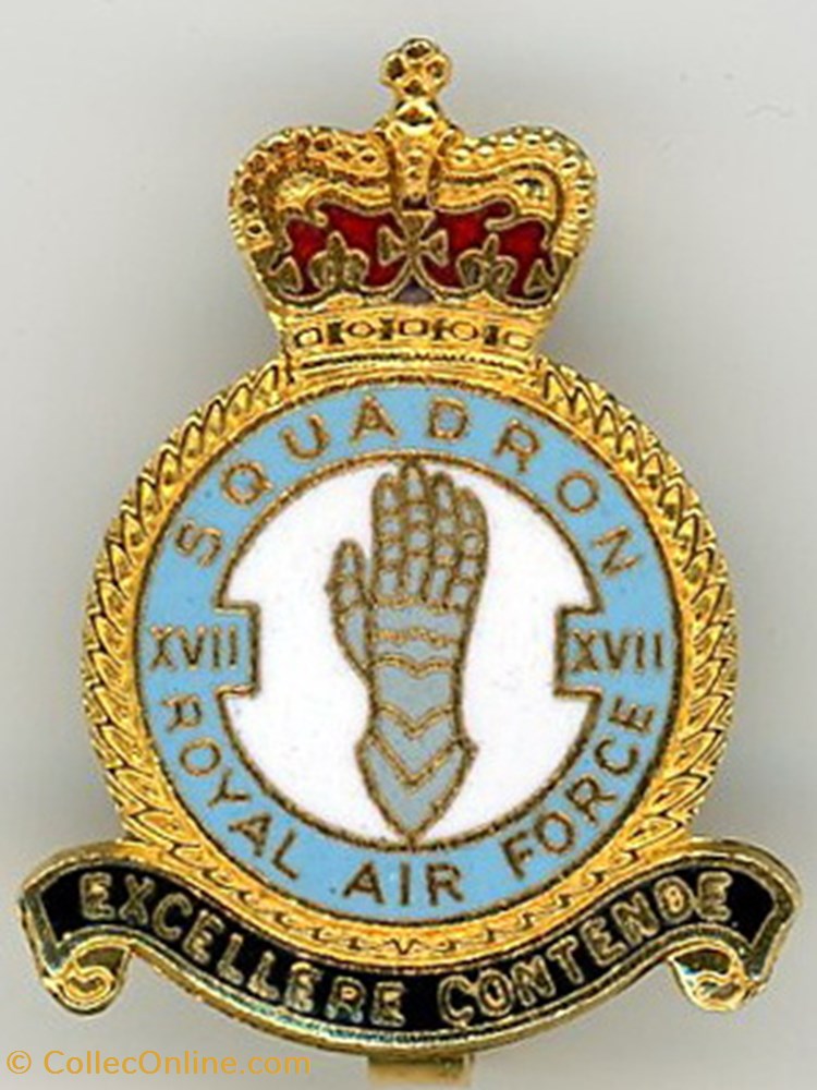 Insigne R.A.F - 17° Squadron (XVII°) militarium medaille insigne r a f 17 squadron xvii