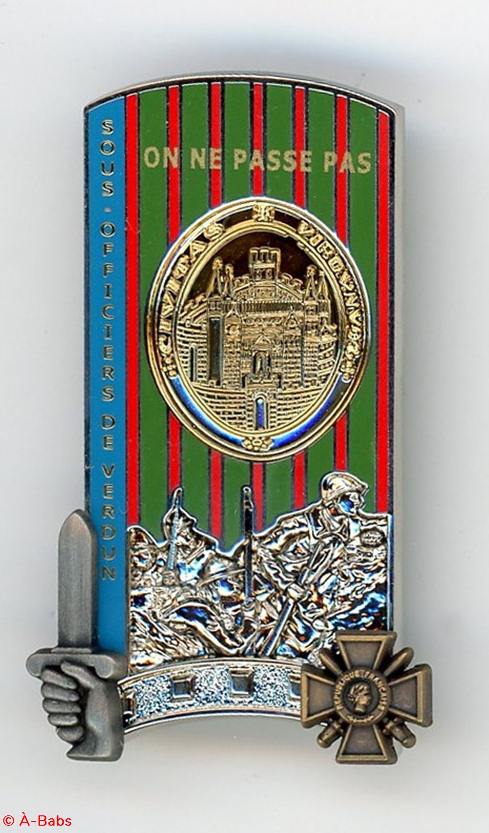 Insigne ENSOA - 310° Promotion Sous-Officiers de Verdun militaria medailles insignes insigne ensoa 310 promotion sous officiers de verdun