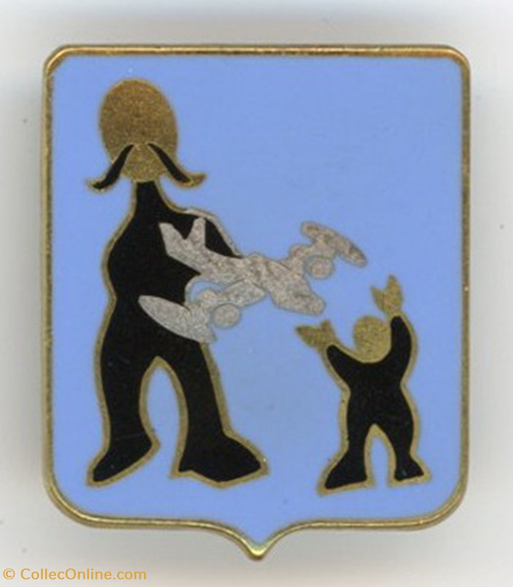 militaria medailles insignes insigne aviation base ecole aulnat