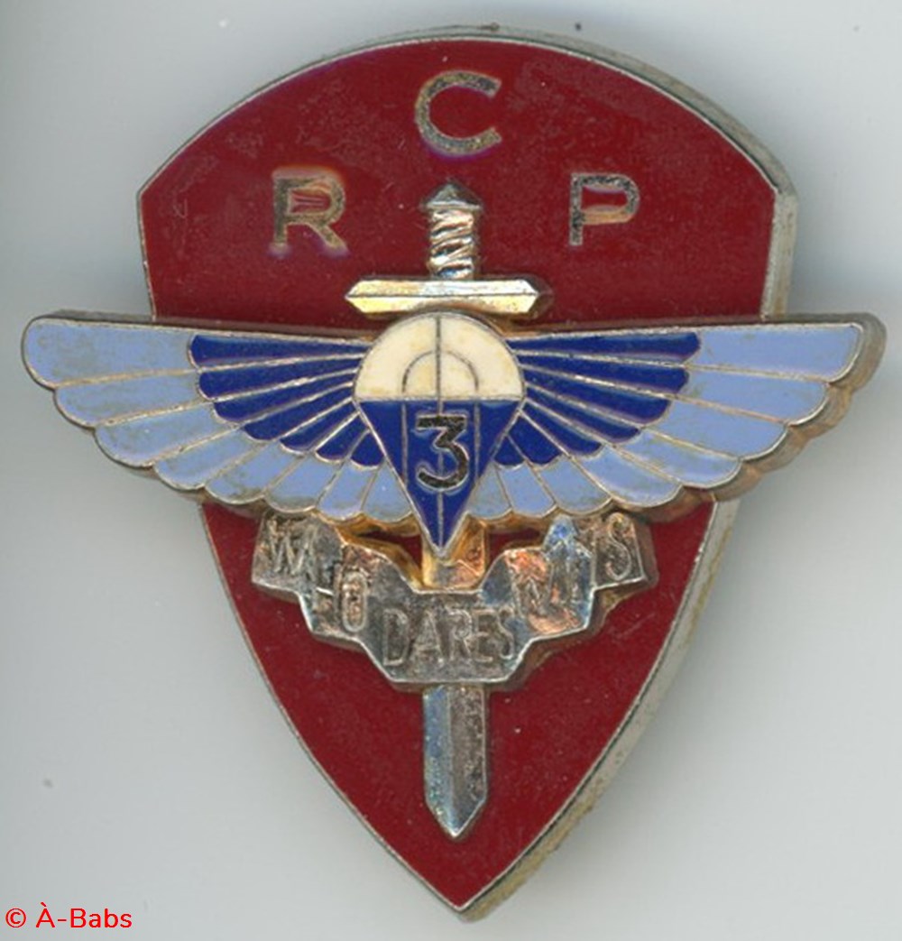 militaria medailles insignes insigne parachutistes 3 regiment de chasseurs paracutistes