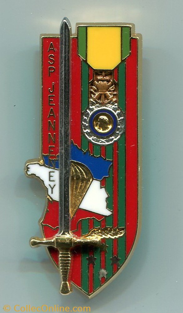Insigne EOR Coët - 13° Compagnie - Promotion Aspirant Jeanneney militarium medaille insigne eor coet 13 compagnie promotion aspirant jeanneney