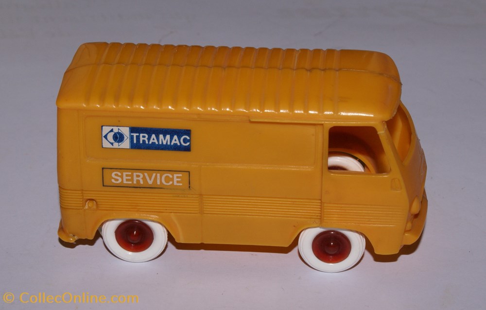 J7 Tramac service modeles reduits voitures peugeot j7 tramac service