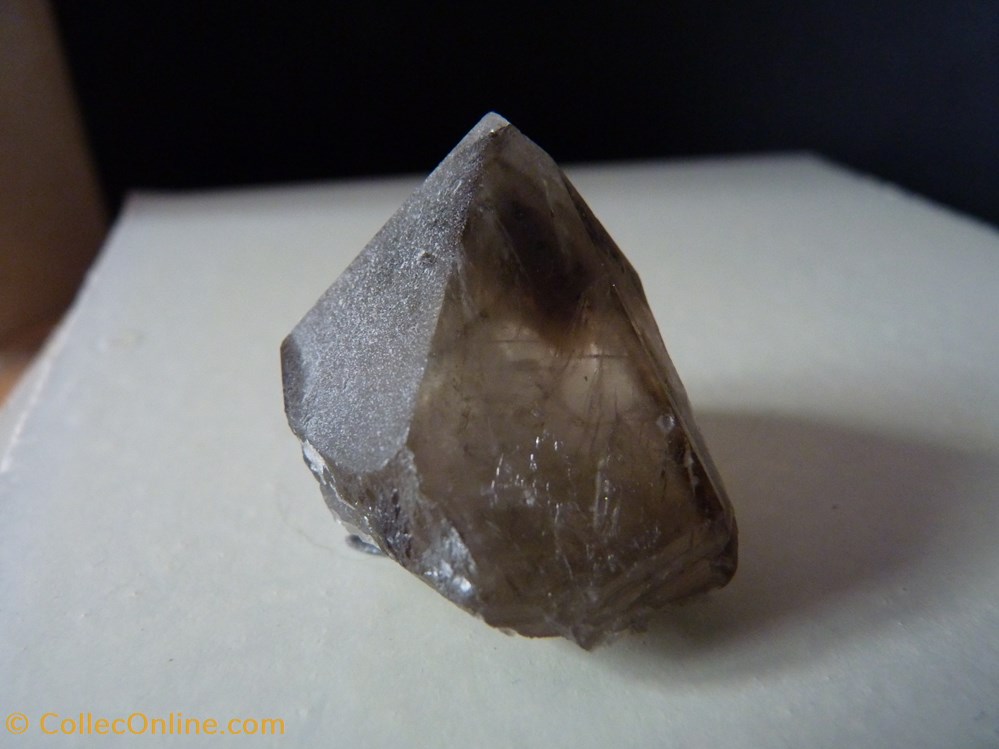 Quartz fumé, France, Berrien mineraux meteorites quartz fume france berrien