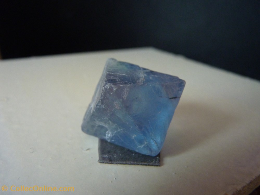 Fluorine octaedrique, Chine, Chengzhou mineraux meteorites fluorine octaedrique chine chengzhou