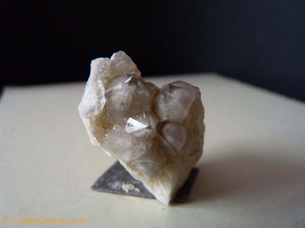 Quartz fumé, France, Plouzané 2 mineraux meteorites quartz fume france plouzane