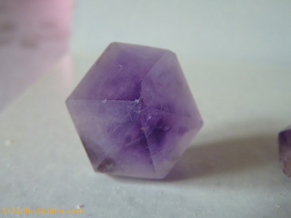 Améthyste, Maroc, Bou Oudi mineraux meteorites quartz amethyste maroc bou oudi