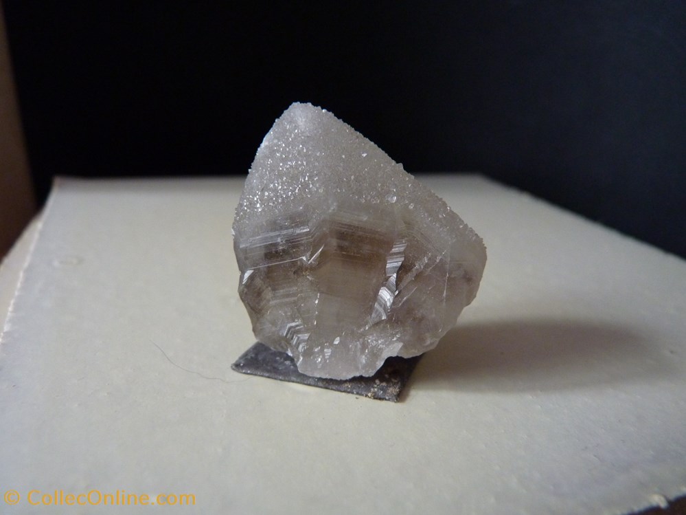 Quartz fumé, France, Berrien mineraux meteorites quartz fume france berrien