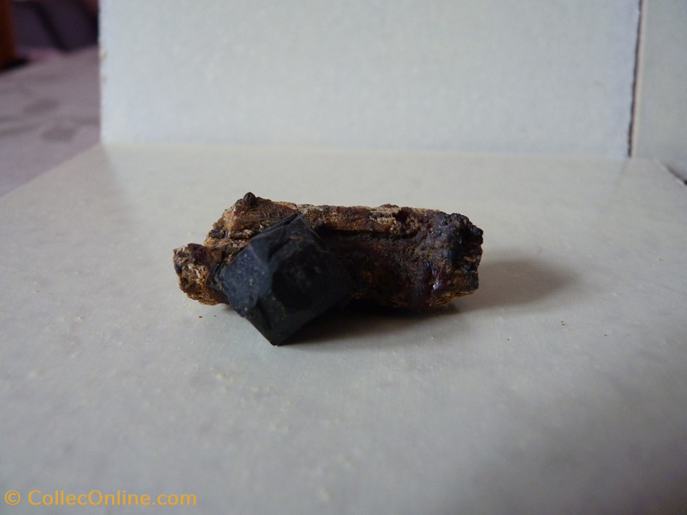 Grenat Andradite, Maroc, Imilchil 2 mineraux meteorites grenat andradite maroc imilchil
