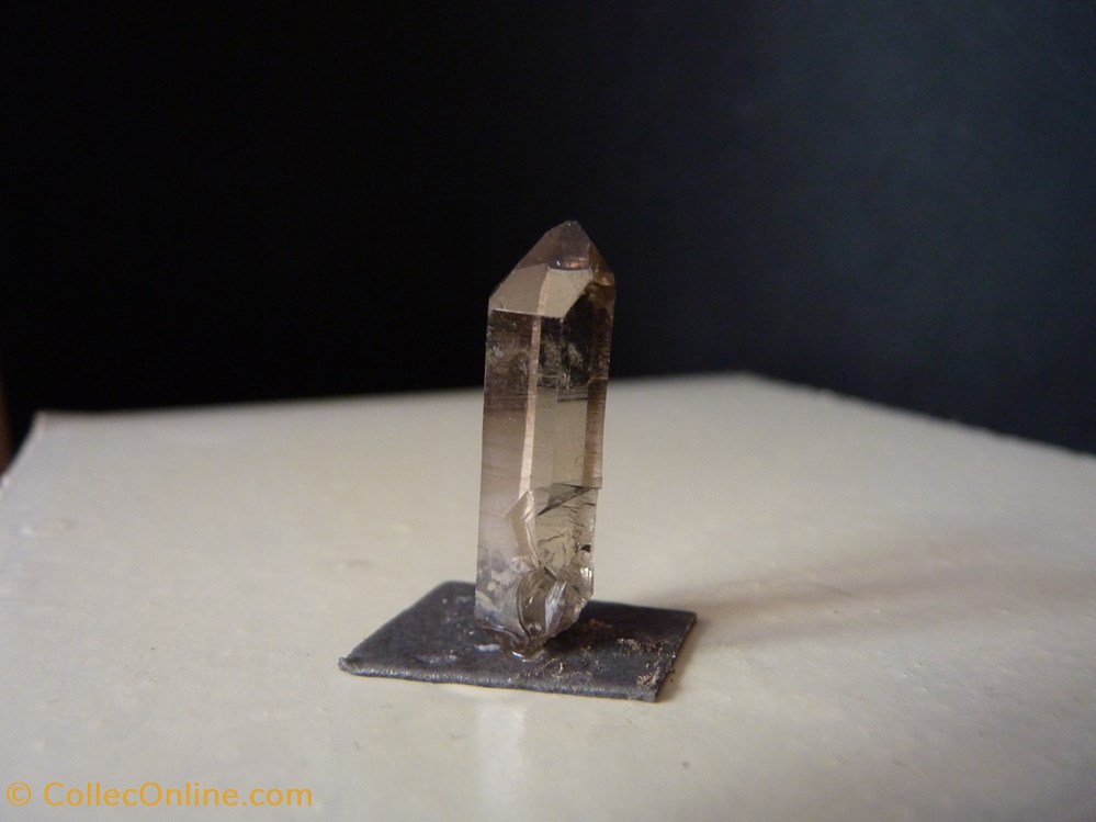 Quartz fumé, Suisse, Valais mineraux meteorites quartz fume suisse valais