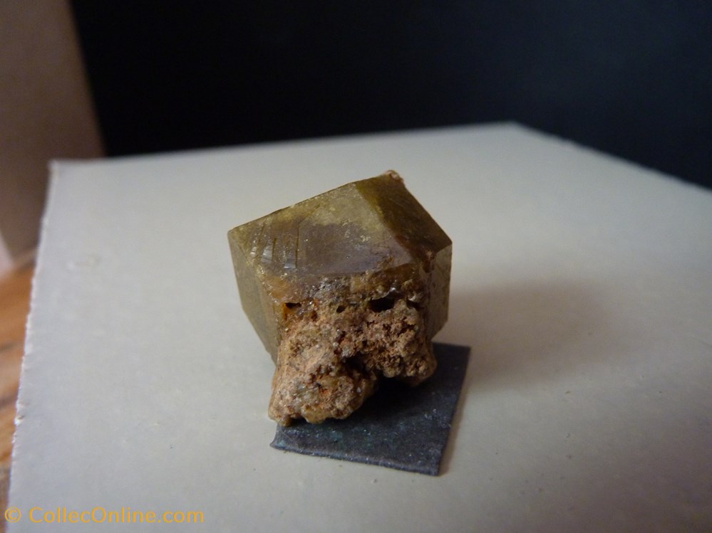 Grenat grandite, Mali, Sibindi 3 mineraux meteorites grenat grandite mali sibindi