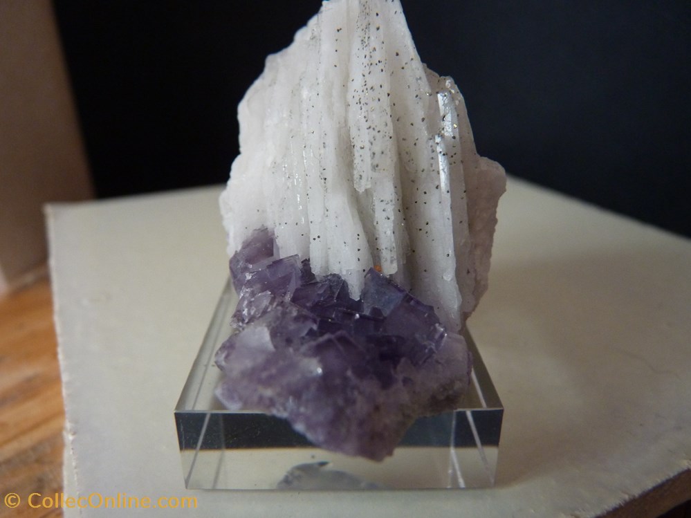 Barytine sur Fluorine, France, Saint Paray mineraux meteorites barytine sur fluorine france saint paray