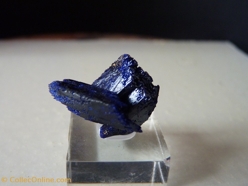 Azurite, Maroc, Touissit 3 mineraux meteorites azurite maroc touissit