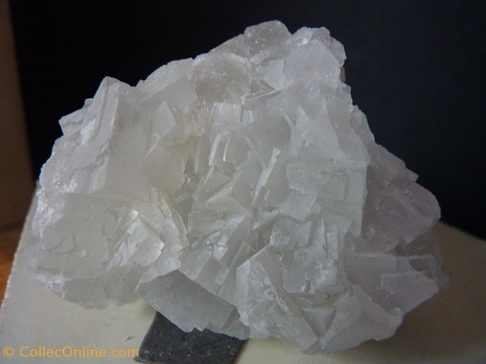 Fluorine, Mongolie, Gobi mineraux meteorites fluorine mongolie gobi