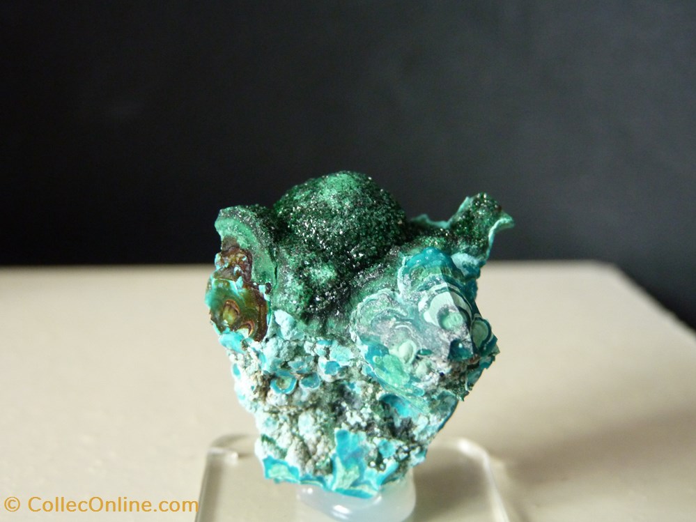 Malachite sur Chrysocolle, Congo, Katanga mineraux meteorites malachite sur chrysocolle congo katanga