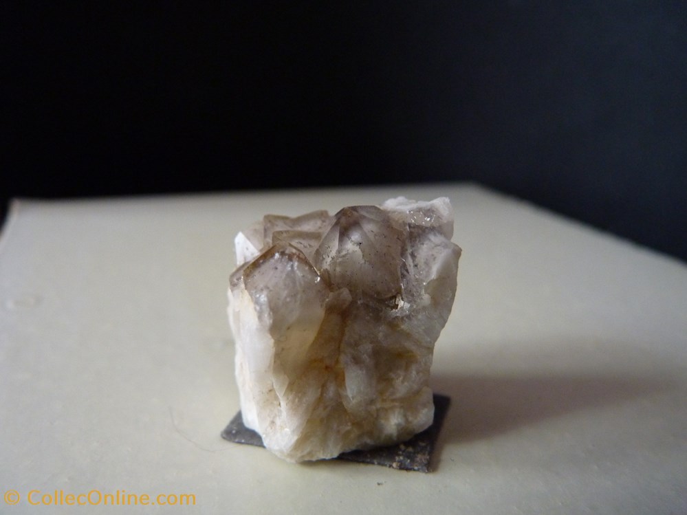 Quartz fumé, France, Plouzané mineraux meteorites quartz fume france plouzane