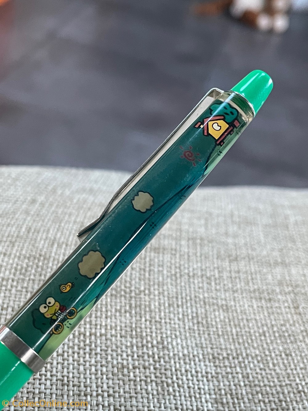 KEROKEROKEROPPI divers objets souvenirs kerokerokeroppi