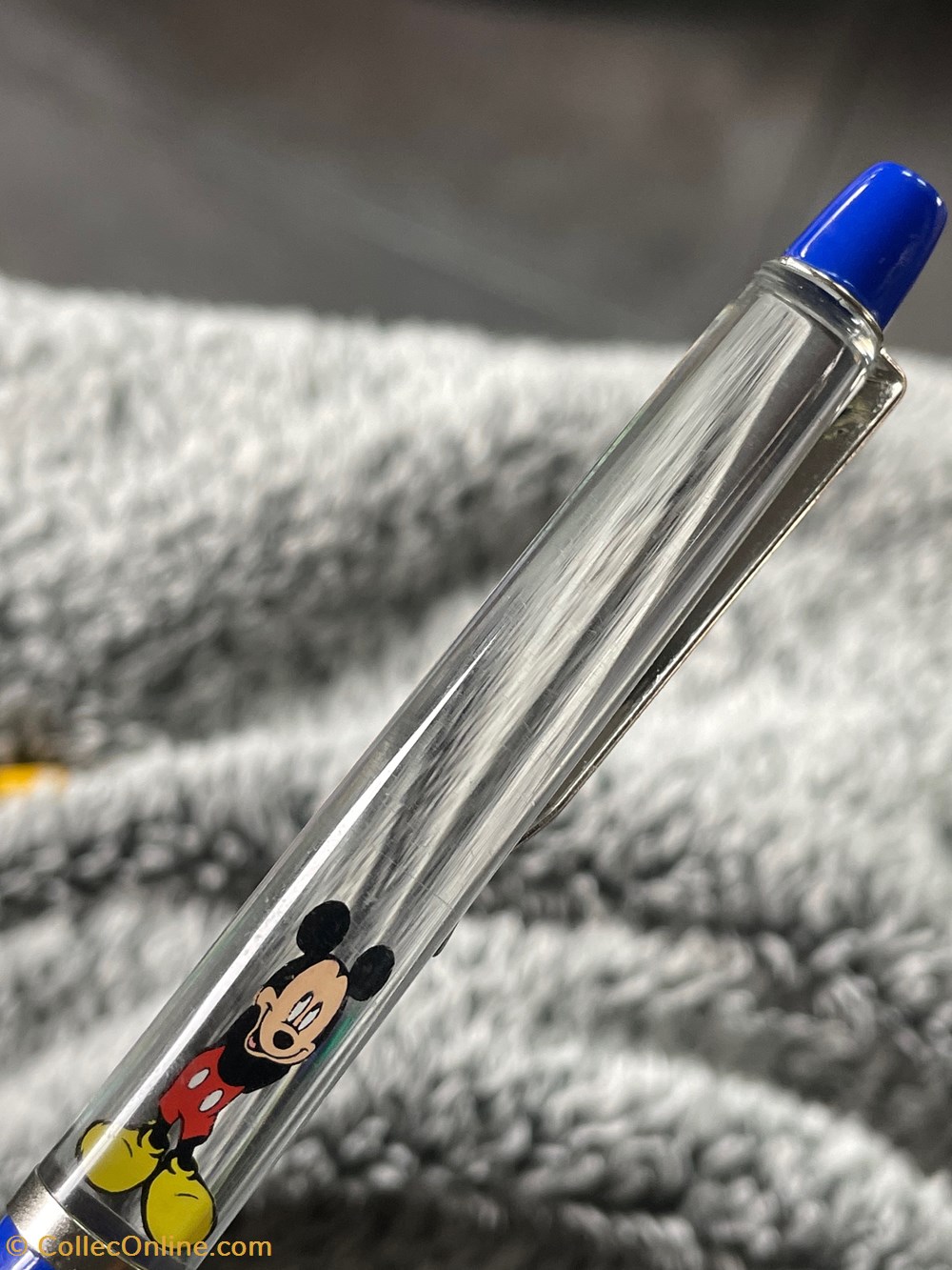 (CLEAR BARREL) Mickey divers objets souvenirs clear barrel mickey