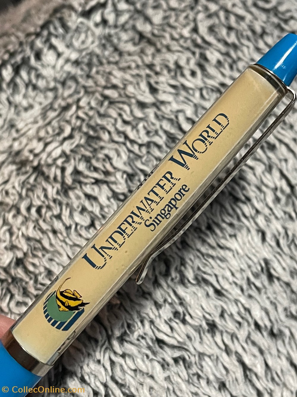 UNDERWATER WORLD singapore divers objets souvenirs underwater world singapore
