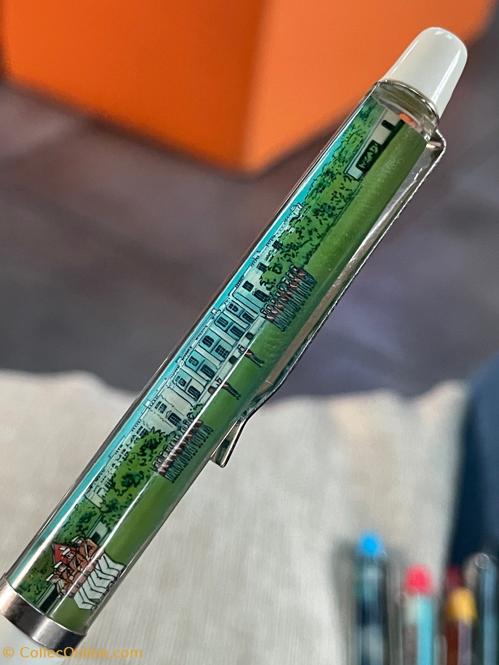 divers objets souvenirs the white house